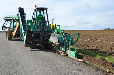 Des travaux pour l’arrivée de la fibre optique sur Lingé, Villiers, Saint-Michel-en-Brenne et Saulnay.